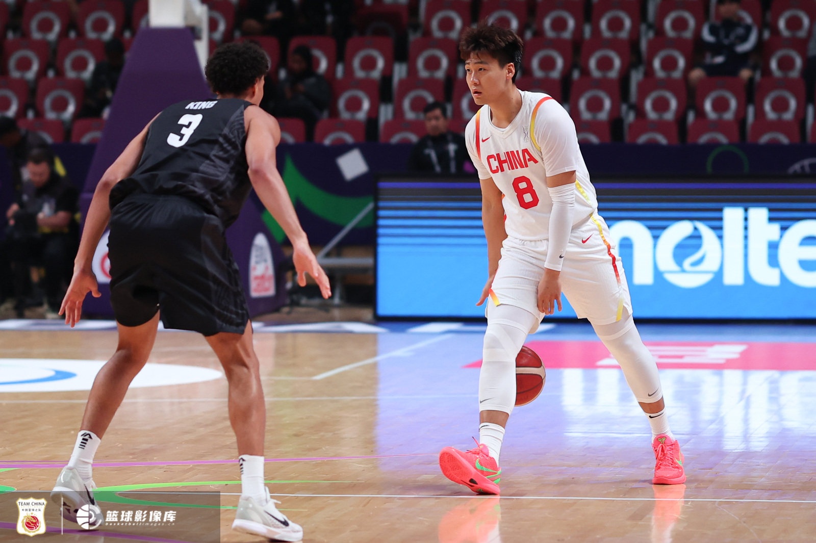 开云登录入口地址-赵睿：中国男篮需要一个绝对领袖 不管能否打进都得出来勇于承担