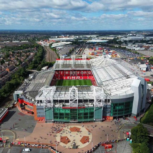 开云登录入口地址-拉爵决定保留老特拉福德，曼联新球场计划的大转折